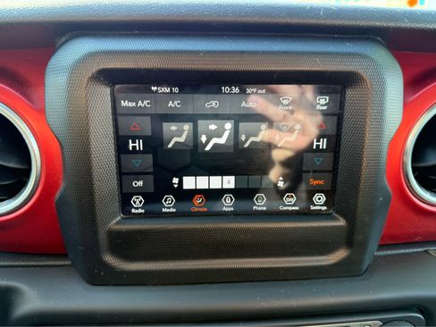 Used 2018 Jeep Wrangler Rubicon w/ Steel Bumper Group image 20