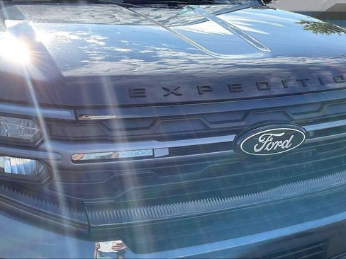 Used 2025 Ford Expedition Tremor AWD/4WD image 34