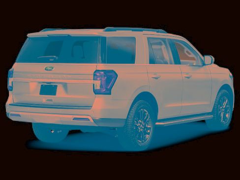 Certified 2024 Ford Expedition XLT AWD/4WD image 2