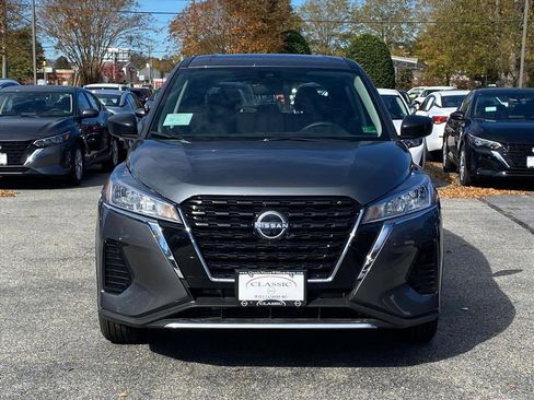 New 2025 Nissan Kicks S image 6