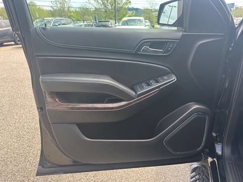 Used 2019 Chevrolet Tahoe LS AWD/4WD image 15
