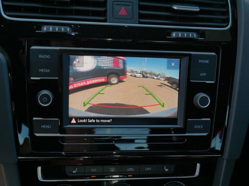 Used 2020 Volkswagen GTI S image 22