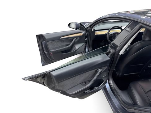 Certified 2023 Tesla Model 3 Standard Range RWD image 10