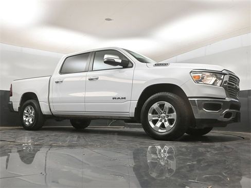 Used 2024 RAM 1500 Laramie image 13