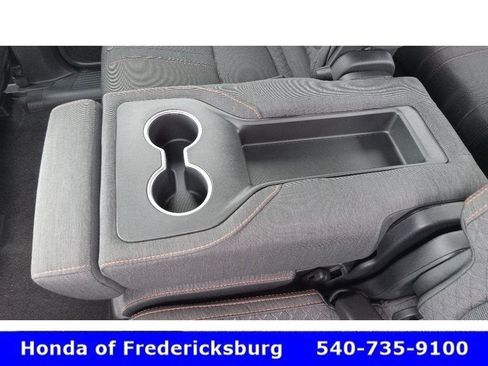 Used 2025 Honda Pilot Sport image 35