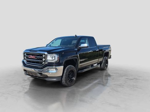 Used 2018 GMC Sierra 1500 SLT w/ Black Pack AWD/4WD image 4