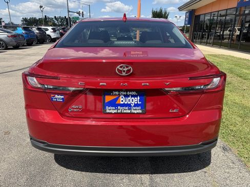 Used 2025 Toyota Camry LE AWD/4WD image 4