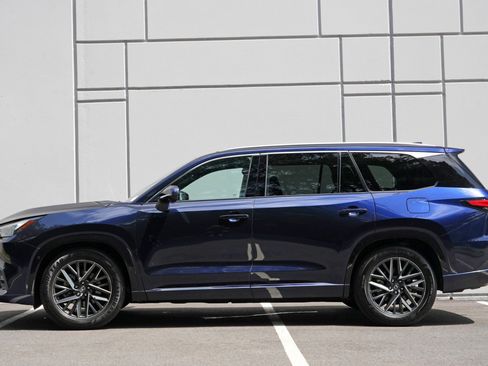 Used 2024 Lexus TX 350 AWD w/ Technology Package image 9