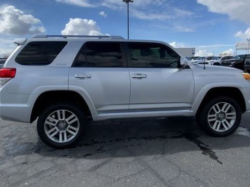 Used 2013 Toyota 4Runner Limited AWD/4WD image 9