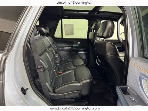 Used 2025 Ford Expedition Tremor AWD/4WD image 15