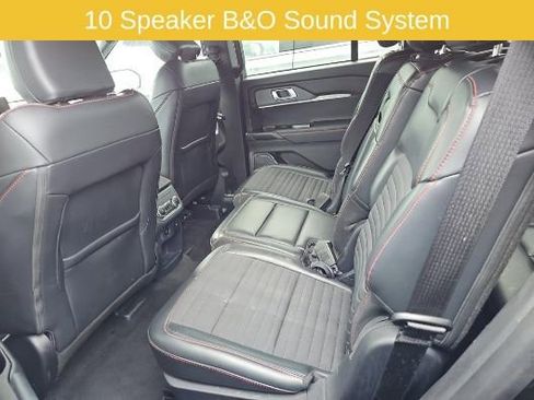 Used 2025 Ford Explorer ST-Line w/ ST-Line Street Pack AWD/4WD image 13