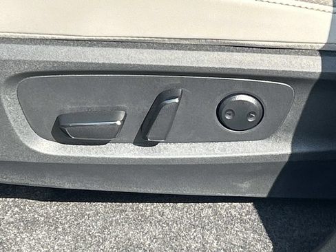 New 2026 Nissan Pathfinder SL AWD/4WD image 14