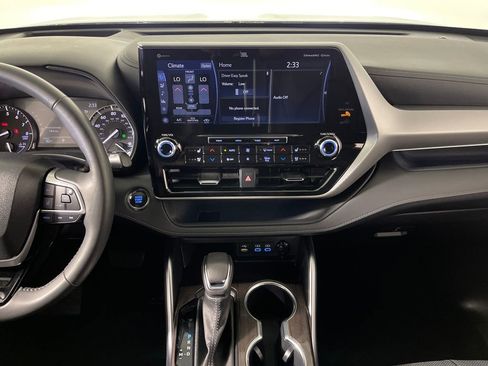 Certified 2022 Toyota Highlander Platinum image 15