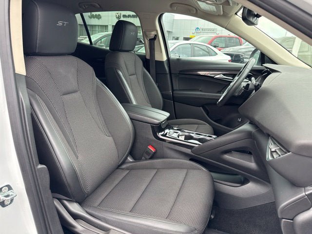 Used 2023 Buick Envision Preferred w/ Sport Touring Package AWD/4WD image 29