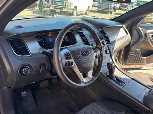 Used 2017 Ford Taurus SEL image 18