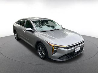 Used 2025 Kia K4 LXS video 1