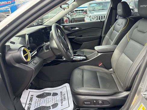 Used 2025 Chevrolet Trax ACTIV FWD image 8