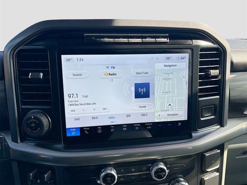 Used 2024 Ford F150 Lariat w/ FX4 Off-Road Package image 15