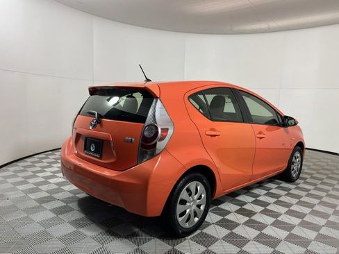 Used 2014 Toyota Prius C Four image 7