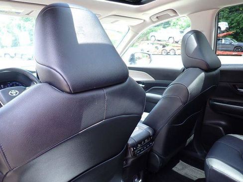 Certified 2025 Toyota Grand Highlander AWD Hybrid image 16