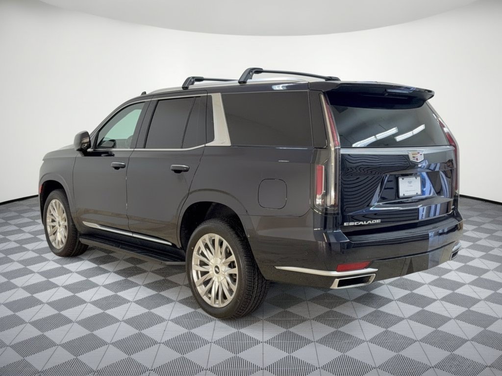 Used 2023 Cadillac Escalade Premium Luxury AWD/4WD image 3