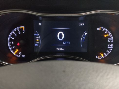 Used 2021 Jeep Grand Cherokee Trailhawk AWD/4WD image 23