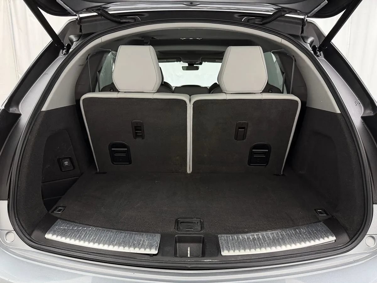 Used 2020 Acura MDX w/ Technology Package AWD/4WD image 33