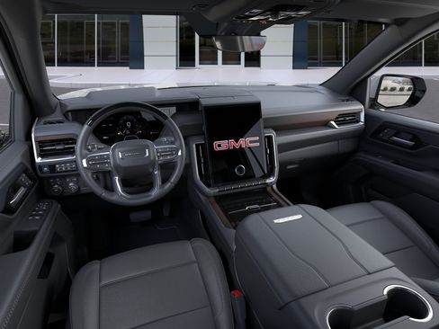 New 2026 GMC Yukon Denali w/ Advanced Technology Package AWD/4WD image 16