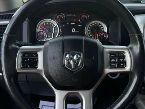 Used 2017 RAM 1500 Laramie w/ Convenience Group AWD/4WD image 28