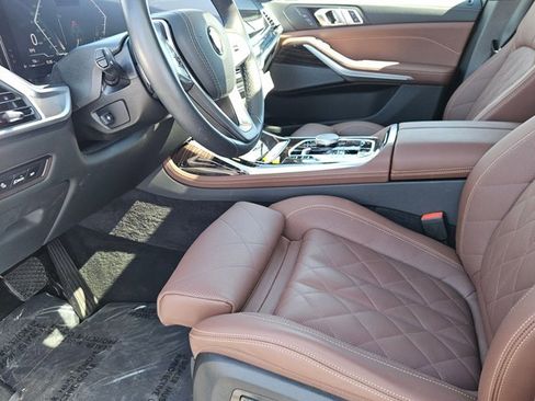 Certified 2025 BMW X7 xDrive40i image 23