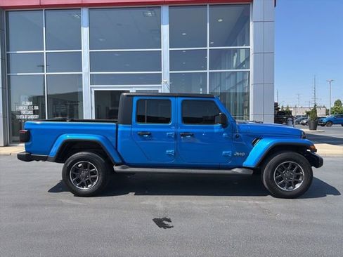 Used 2022 Jeep Gladiator Overland w/ Popular Equipment Package AWD/4WD image 8