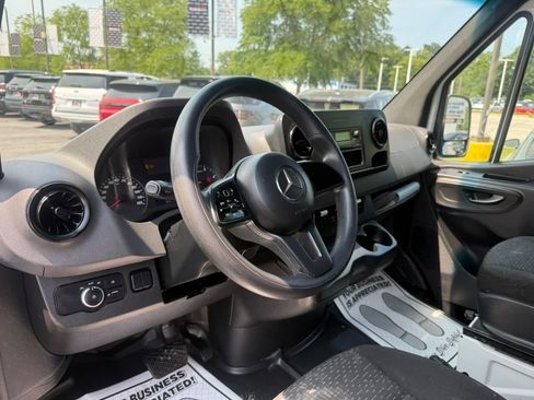 Used 2021 Mercedes-Benz Sprinter 2500 w/ Driver Convenience Package image 19