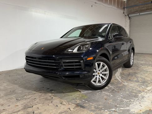 Used 2019 Porsche Cayenne S AWD/4WD image 1