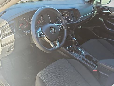 Used 2019 Volkswagen Jetta S image 10