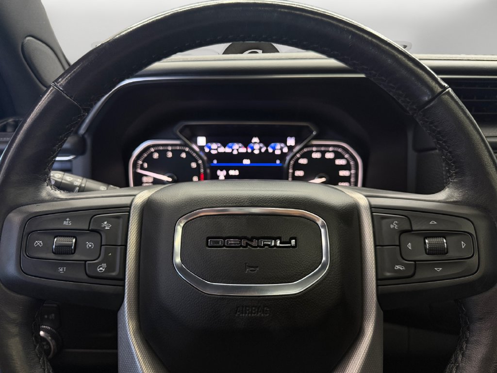 Used 2021 GMC Yukon XL Denali w/ Denali Premium Package AWD/4WD image 21