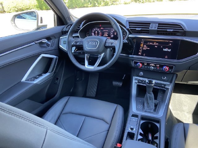 Used 2020 Audi Q3 2.0T Premium AWD/4WD image 15
