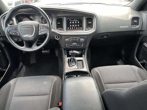 Used 2022 Dodge Charger SXT w/ Blacktop Package RWD image 13