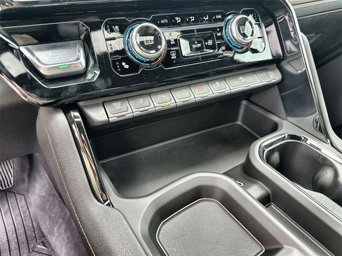 New 2026 GMC Sierra 3500 AT4 w/ AT4 Premium Plus Package image 27