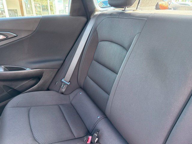 Used 2023 Chevrolet Malibu RS FWD image 17
