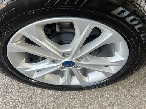 Used 2019 Ford Escape SE AWD/4WD image 40