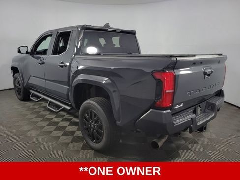 Used 2025 Toyota Tacoma SR AWD/4WD image 6