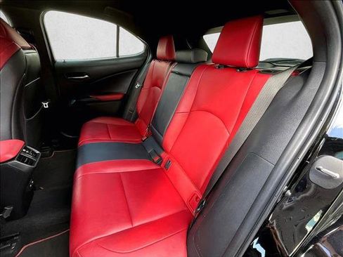 Used 2022 Lexus UX 200 F Sport image 28