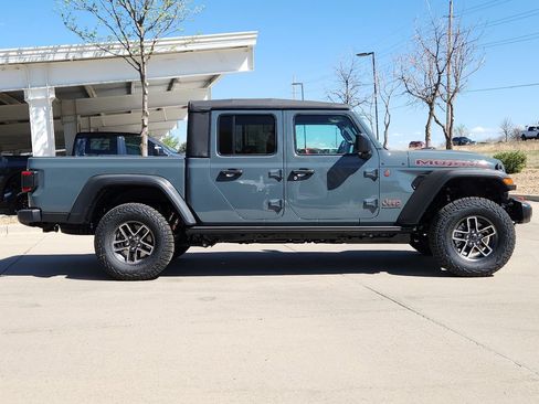 New 2026 Jeep Gladiator Mojave w/ Technology Group AWD/4WD image 2