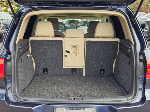 Used 2013 Volkswagen Tiguan SE image 10