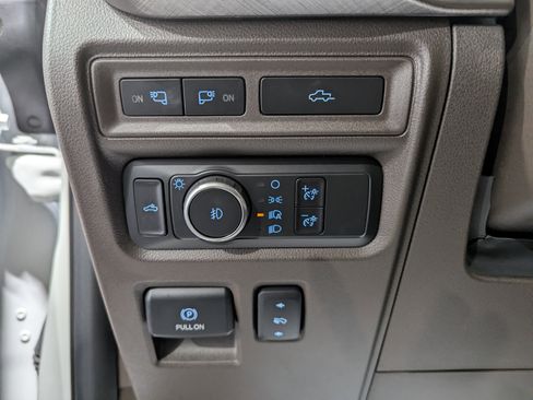 Used 2021 Ford F150 King Ranch w/ Equipment Group 601A High AWD/4WD image 23