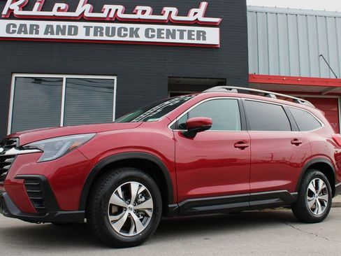 Used 2025 Subaru Ascent Premium AWD/4WD image 15