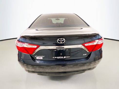 Used 2015 Toyota Camry SE FWD image 6