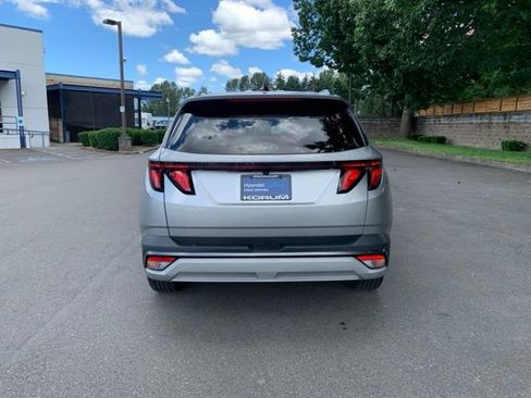 Certified 2025 Hyundai Tucson SEL FWD image 5