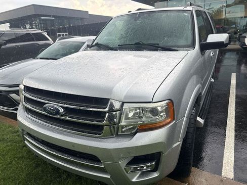 Used 2017 Ford Expedition Limited AWD/4WD image 2