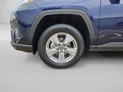 Used 2025 Toyota RAV4 XLE AWD/4WD image 24